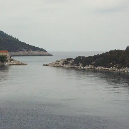 By The Sea Zaklopatica, - 995 Λάστοβο